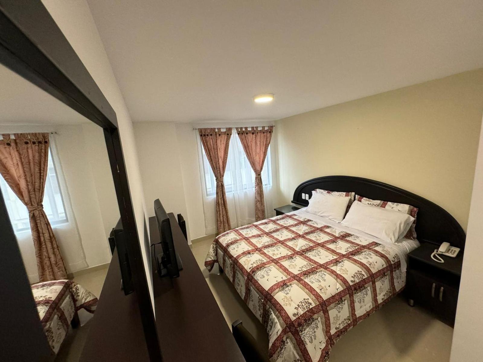 Hotel Los Andes 伊皮亚莱斯 外观 照片